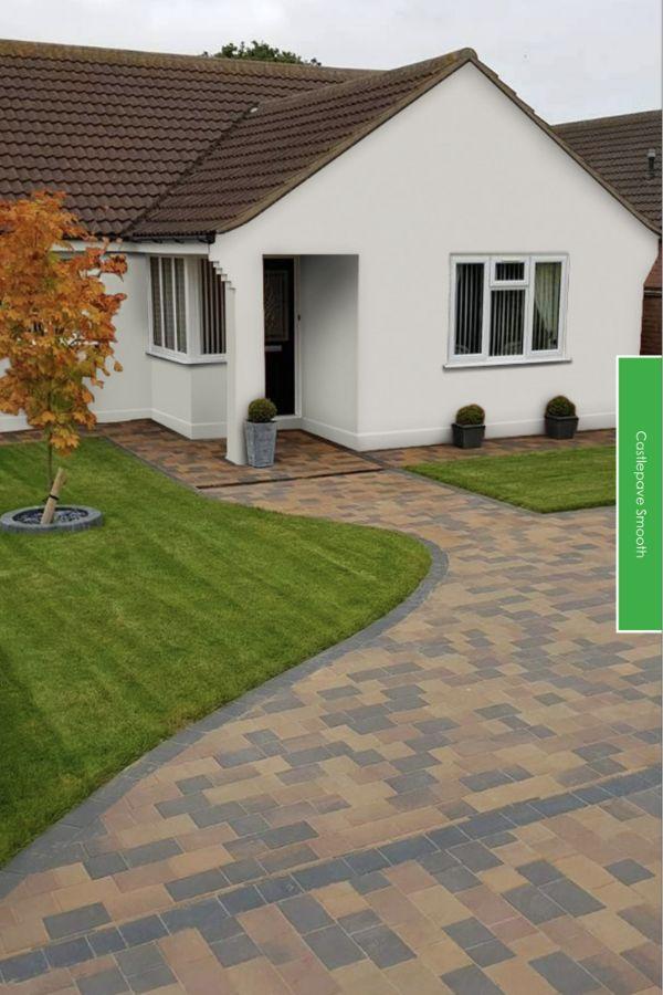 Block Paving on a Driveway Block Paving on a Driveway